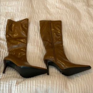 NWT Autumn British Tan Rebel Stretch Boots (8.5)